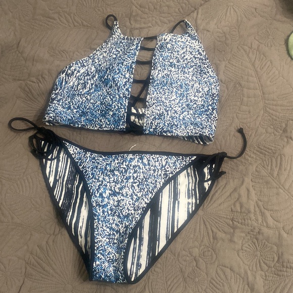 Reversible bikini - Picture 4 of 5